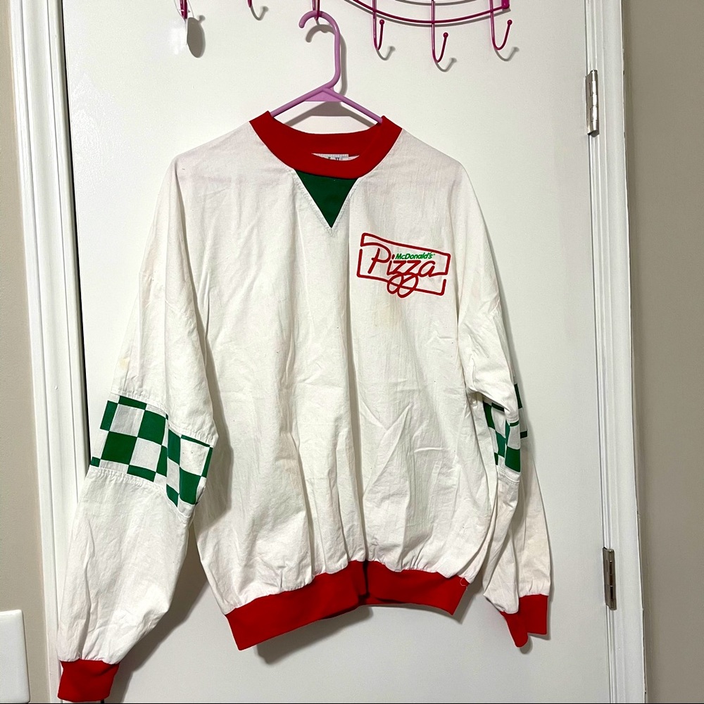 RARE vintage unisex McDonald’s pizza shirt - Picture 2 of 9